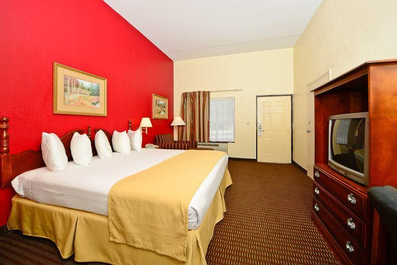 Manchester Heritage Inn & Suites מראה חיצוני תמונה
