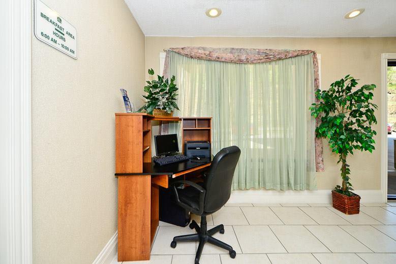 Manchester Heritage Inn & Suites מראה חיצוני תמונה