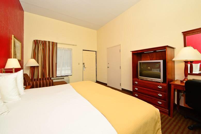 Manchester Heritage Inn & Suites מראה חיצוני תמונה