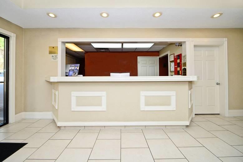 Manchester Heritage Inn & Suites מראה חיצוני תמונה